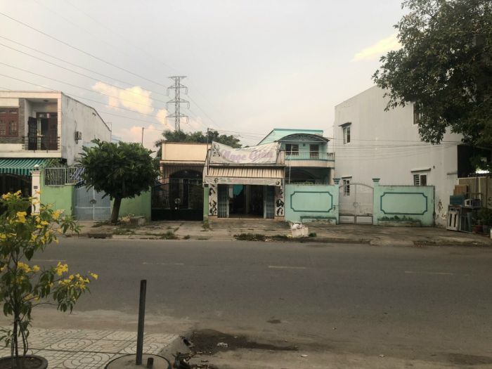 Chính chủ cần bán nhà mặt tiền đường Số 1, KDC Bình Hưng, Bình Chánh (gần bến xe Quận 8)