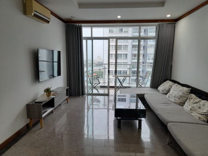Cho thuê Căn hộ chung cư rộng 136m2 tại Đường Nguyễn Văn Hưởng, Phường Thảo Điền (Quận 2 cũ), Thành phố Thủ Đức, Tp Hồ Chí Minh.