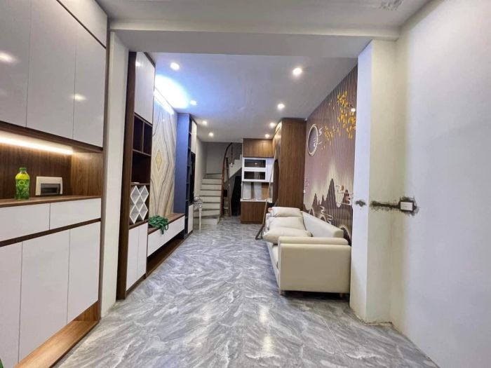 BÁN NHÀ TRUNG TÂM HAI BÀ TRƯNG- NHÀ ĐẸP Ở LUÔN- NỘI THẤT XỊN XÒ - HAI THOÁNG VĨNH VIỄN - NHÀ VIEW TRƯỜNG HỌC - 10 MÉT Ô TÔ DỪNG ĐỖ - TẶNG TOÀN BỘ NỘI THẤT