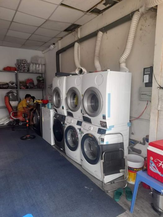 Do ko có ngưòi quản lý, cần sang lại tiệm giặt ủi mặt tiền đường Hoàng Văn Thụ, quận Tân Bình
