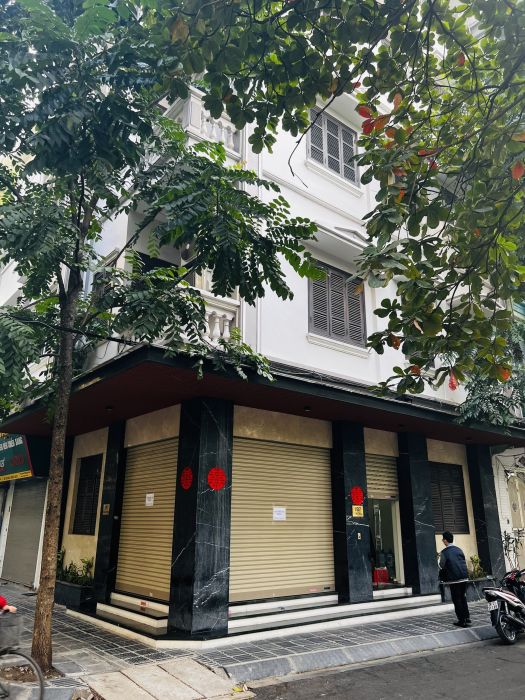 Cho thuê nhà KĐT Đầm Trấu 2 mặt tiền ô tô đỗ cửa, gần sát đường Nguyễn Khoái Hai Bà Trưng