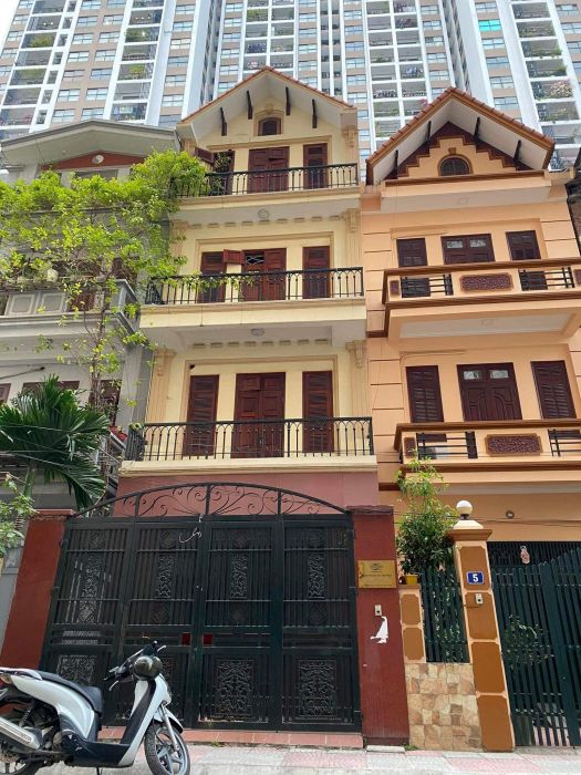 Chính chủ Cho thuê nhà Liền Kề 5 tầng, sau chung cư Five Star Garden 420 Khương Đình Thanh Xuân 