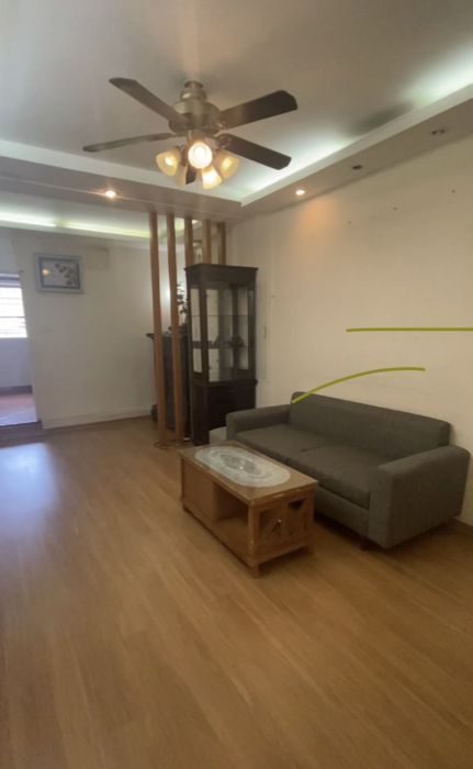 Cho thuê căn hộ tập thể tầng 5 #TrạiGăng, phố Thanh Nhàn, quận Hai Bà Trưng.