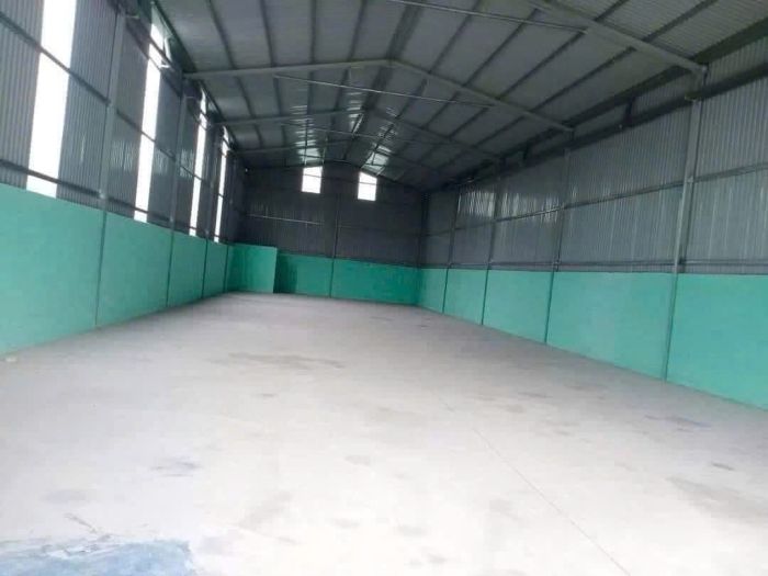 CHÍNH CHỦ CHO THUÊ KHO MẶT TIỀN MỚI XÂY 200m2