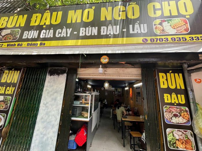 SANG NHƯỢNG CỬA HÀNG BÚN ĐẬU TẠI QUẬN ĐỐNG ĐA, HÀ NỘI  – KHU VỰC ĐÔNG KHÁCH – NHÂN VIÊN Ở LẠI LÀM TIẾP