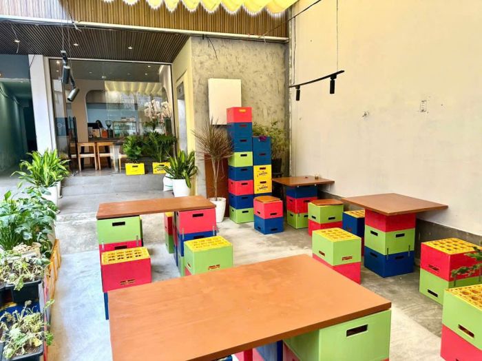 CẦN SANG NHƯỢNG QUÁN CAFE  TẠI QUẬN 1, TP. HỒ CHÍ MINH -  GIÁ RẺ  -  VÀO KINH DOANH NGAY