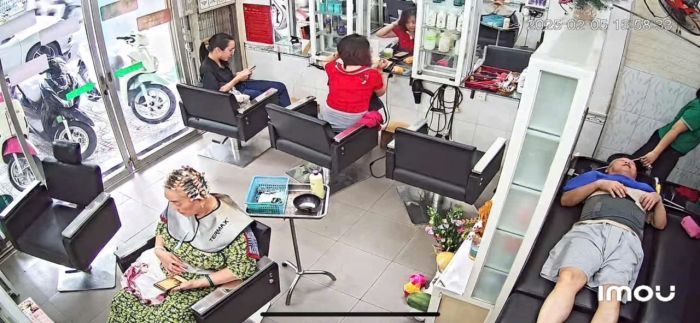 Tân Bình cần sang nhượng GẤP tiệm tóc và nail